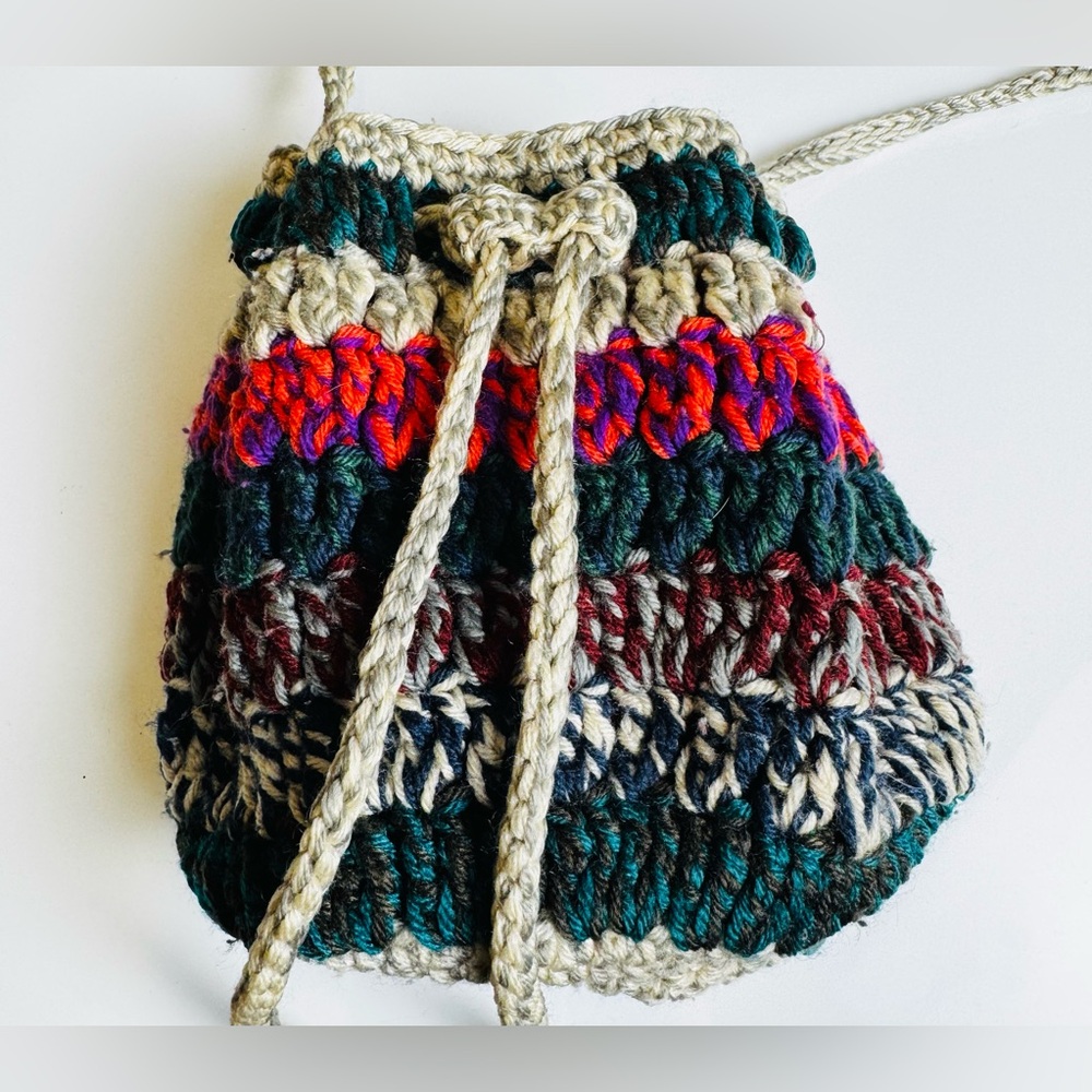 Mudd Purse Bag Crochet Bucket Bag Vintage 90s Boho Knit Drawstring Mudd Purse